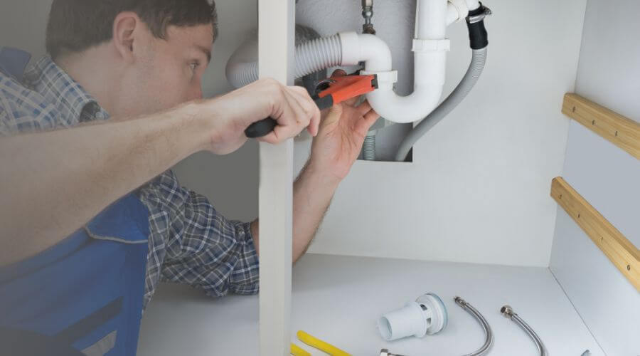 Local expert plumbing services in Mount Sterling, MO